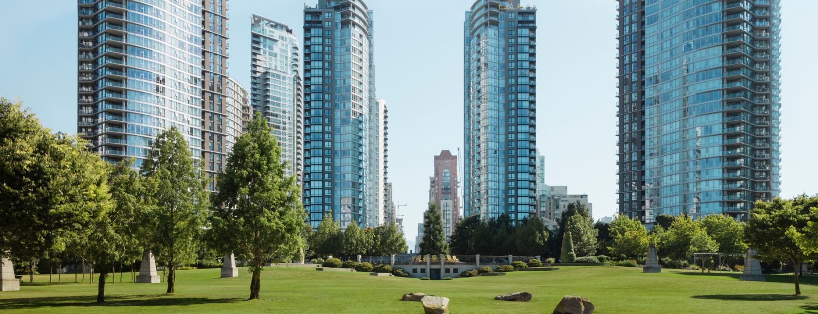 zrównoważone budynki spełniające normy środowiskowe