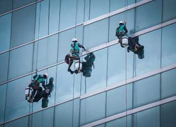 Bezpieczeństwo i higiena pracy w skrócie